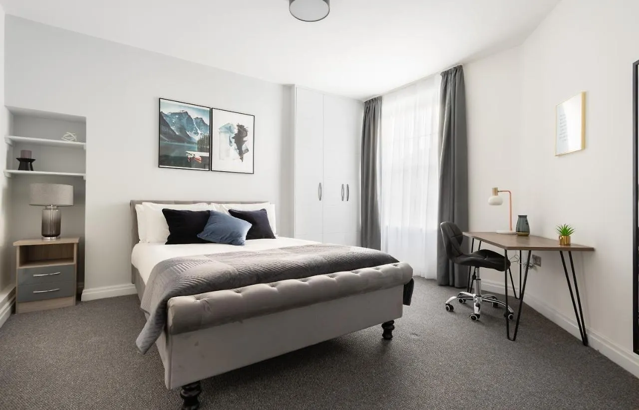 Stunning And Spacious 4 Bed Apr Next To Bricklane London 0*,  United Kingdom