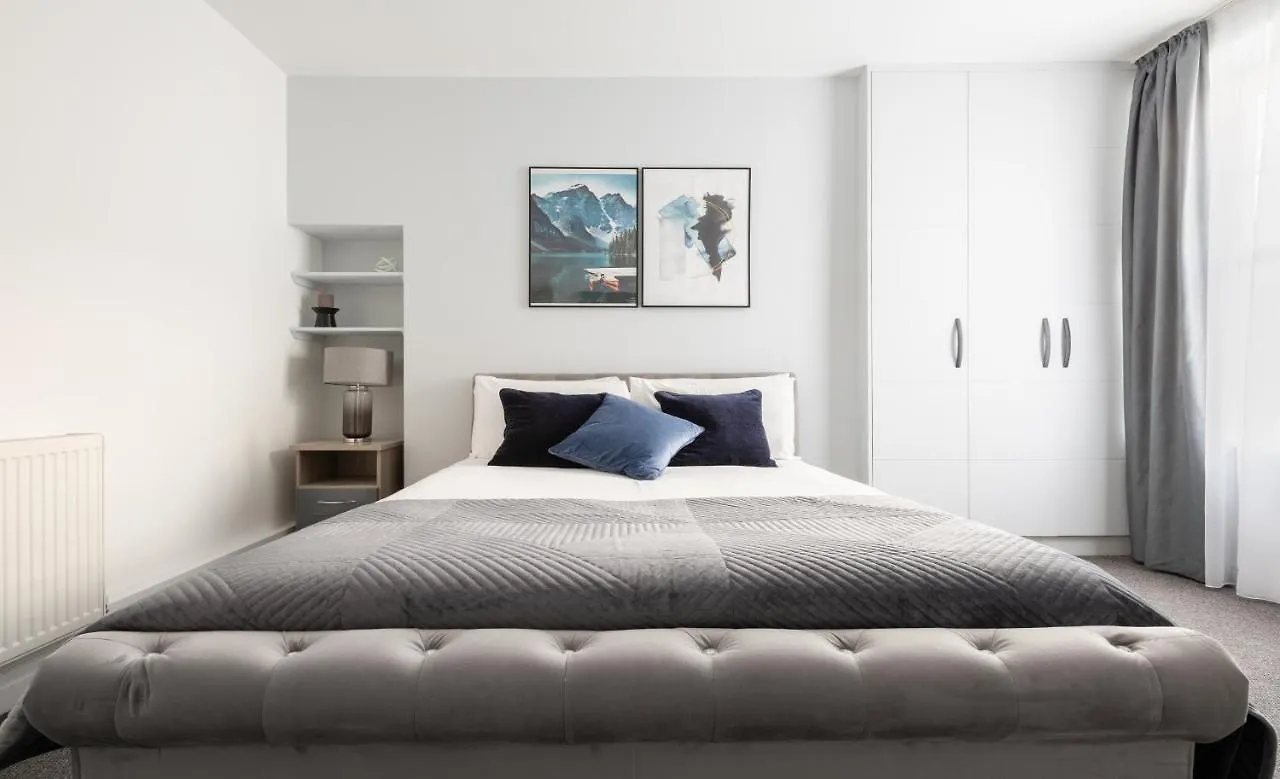 Stunning And Spacious 4 Bed Apr Next To Bricklane London